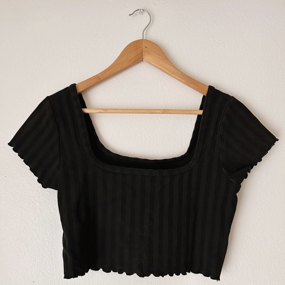 OFFLINE by Aerie OG Groove Mini Skirt + Crop Top Set Black Medium - Picture 3 of 6